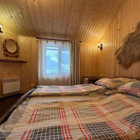 Котедж Садиба Предків Boekovel Buitenkant foto