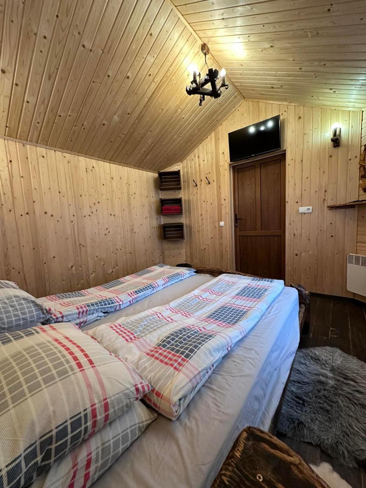 Котедж Садиба Предків Boekovel Buitenkant foto